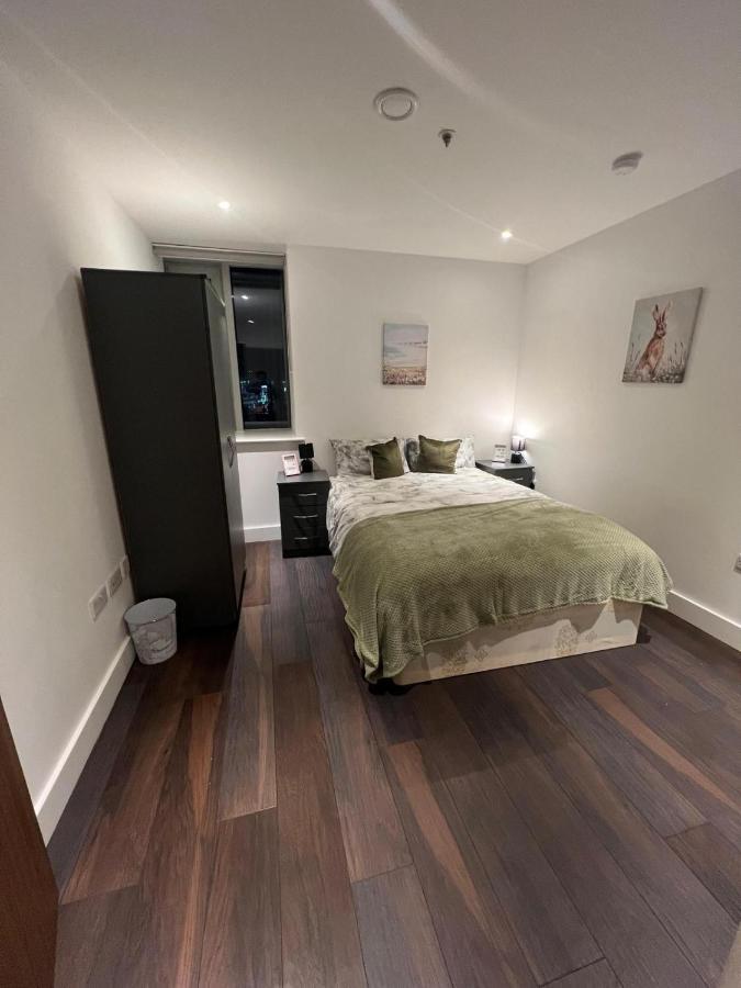 Spacious Sleep 7 Flat 20 Mins Central London Bp65 Exterior foto