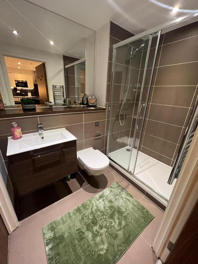 Spacious Sleep 7 Flat 20 Mins Central London Bp65 Exterior foto